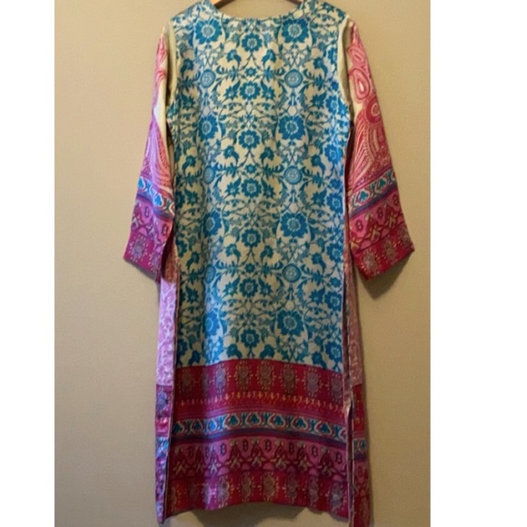 NEW - never worn beautiful 3 piece silk suit - Picture 3 of 3